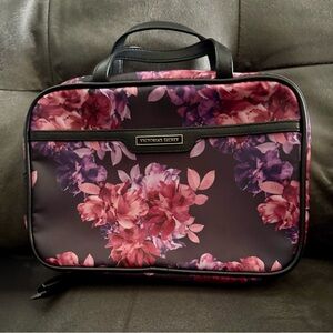 Victoria's Secret Floral Jetsetter
Makeup Travel Case~Midnight
Garden Purple ~